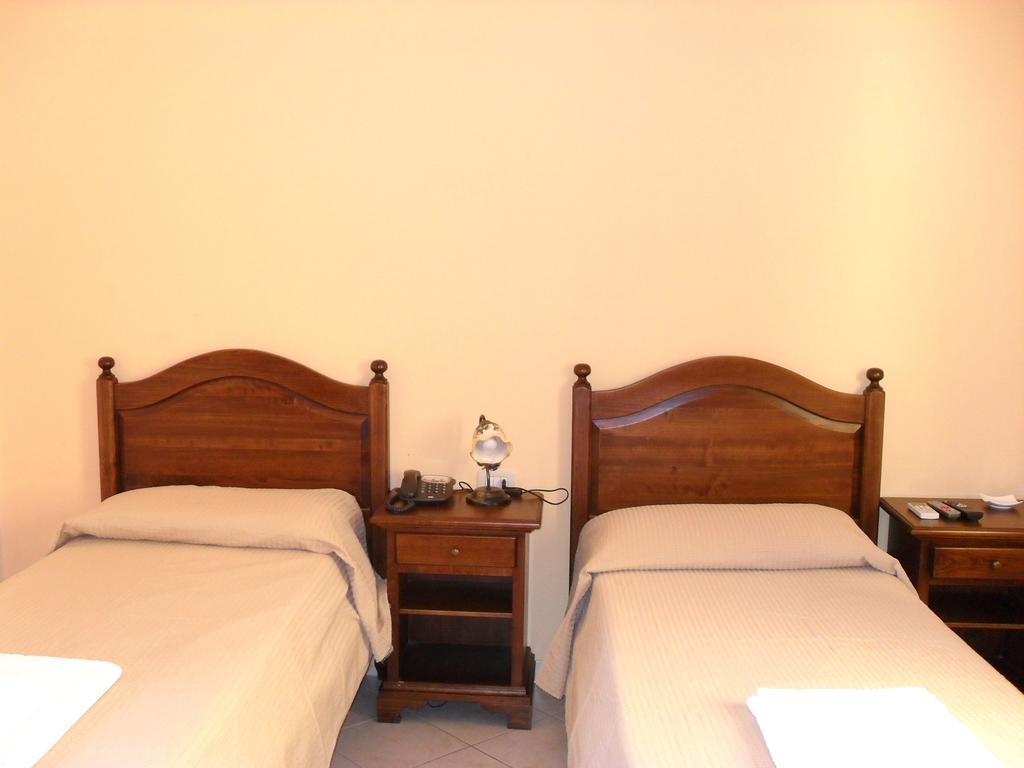 Hotel Piro Torrenova  Habitación foto
